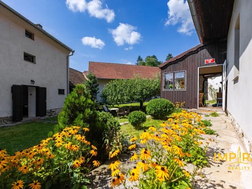 Prodej domu 300 m², pozemek 2937 m²