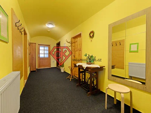 Prodej chalupy 440 m², pozemek 663 m²