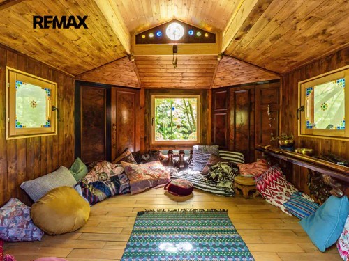 Prodej domu 786 m², pozemek 7338 m²