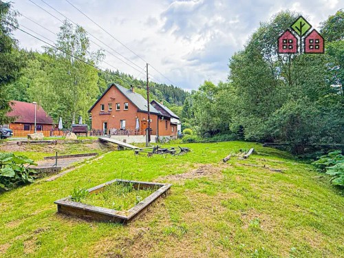 Prodej domu 216 m², pozemek 353 m²