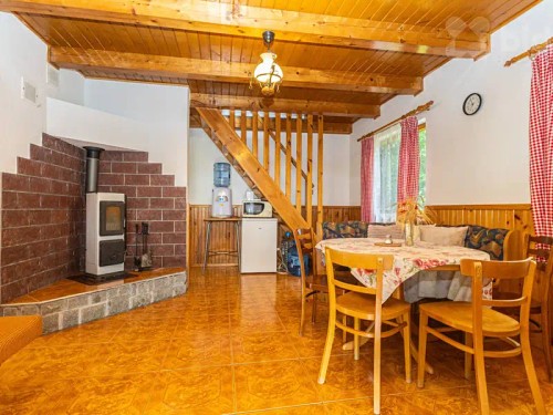 Prodej chaty 95 m², pozemek 65 m²
