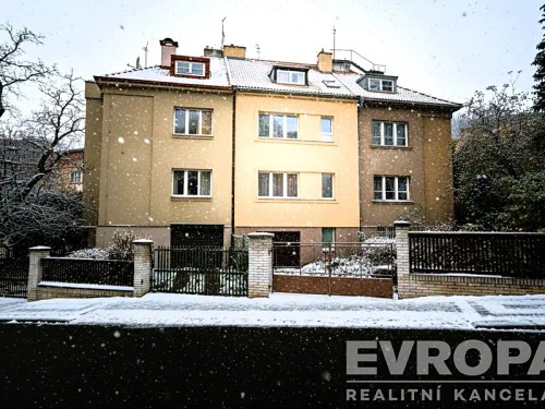 Prodej domu 180 m², pozemek 175 m²