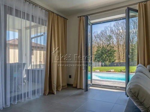 Prodej domu 221 m², pozemek 1950 m²