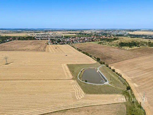 Prodej stavebního pozemku 975 m²