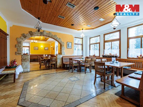 Prodej domu 664 m², pozemek 2367 m²