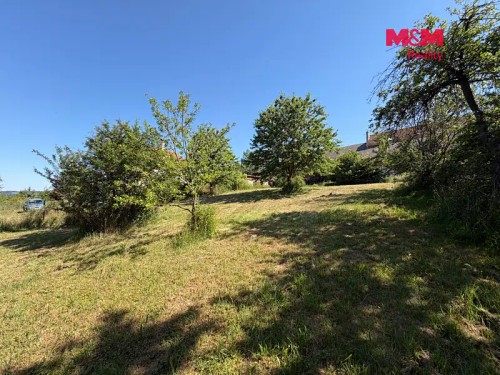 Prodej stavebního pozemku 1086 m²