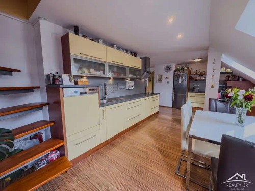 Prodej bytu 4+kk 146 m²