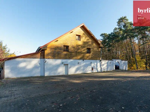 Prodej chaty 820 m², pozemek 24962 m²