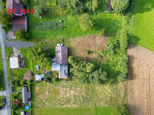 Prodej stavebního pozemku 1228 m²