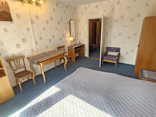 Prodej domu 1047 m², pozemek 12508 m²