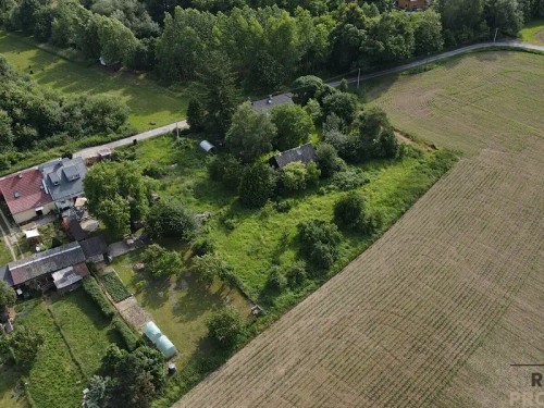 Prodej stavebního pozemku 1660 m²