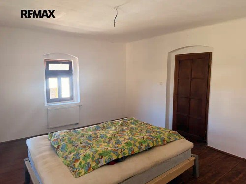 Prodej zemědělské usedlosti 725 m², pozemek 7880 m²