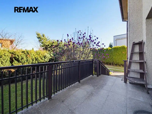 Prodej stavebního pozemku 984 m²