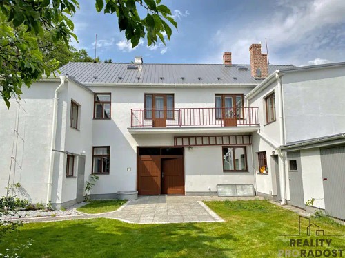 Prodej domu 270 m², pozemek 658 m²