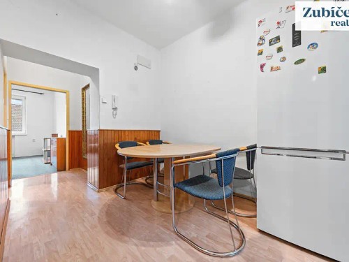 Prodej bytu 2+1 56 m²