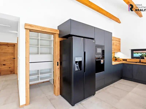 Prodej domu 200 m², pozemek 900 m²