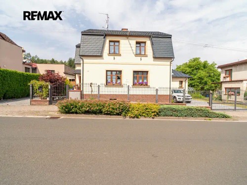 Prodej vily 296 m², pozemek 349 m²