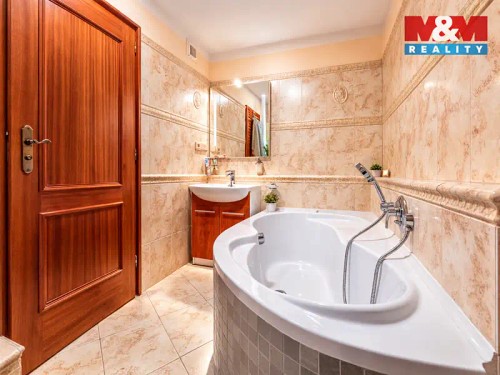 Prodej bytu 4+1 77 m²