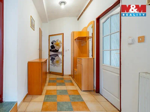 Prodej domu 350 m², pozemek 7949 m²