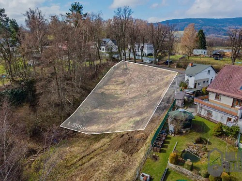 Prodej stavebního pozemku 1358 m²