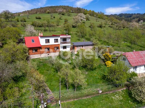 Prodej domu 258 m², pozemek 1107 m²