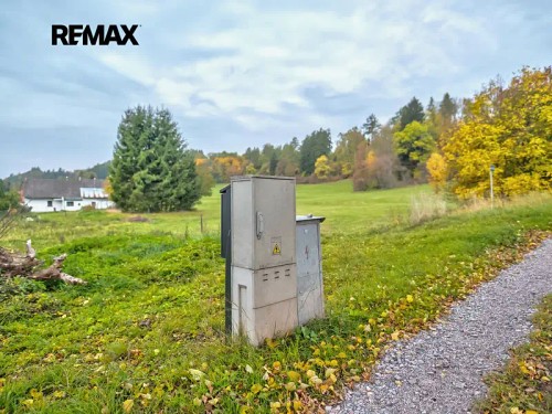 Prodej stavebního pozemku 1212 m²