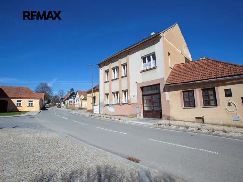 Prodej domu 196 m², pozemek 828 m²