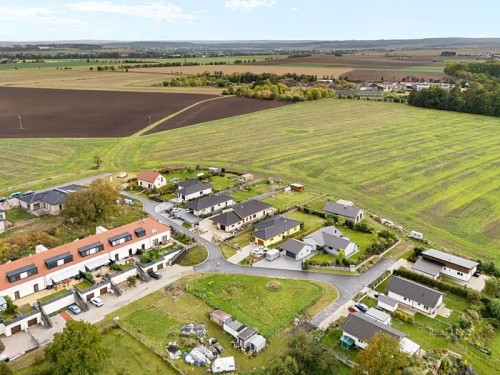 Prodej stavebního pozemku 793 m²