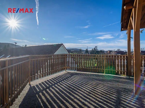 Prodej domu 560 m², pozemek 887 m²