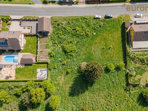 Prodej stavebního pozemku 1000 m²