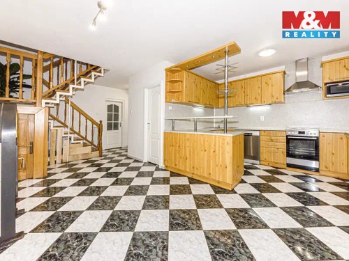 Prodej domu 145 m², pozemek 1151 m²