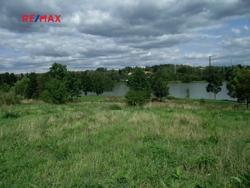 Prodej stavebního pozemku 1399 m²