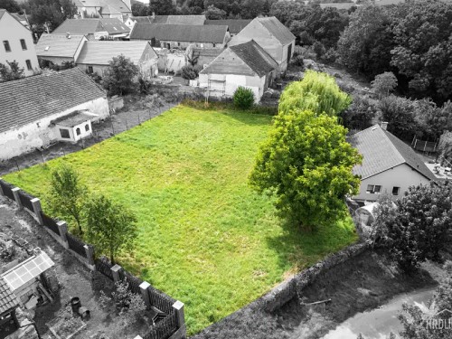 Prodej stavebního pozemku 1309 m²