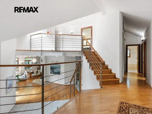 Prodej domu 500 m², pozemek 2240 m²
