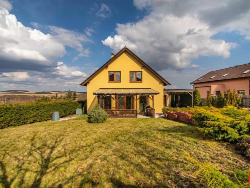 Prodej domu 211 m², pozemek 758 m²