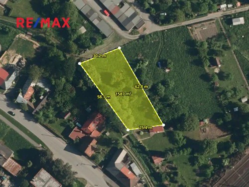 Prodej stavebního pozemku 1587 m²
