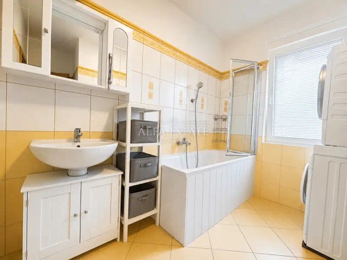 Prodej bytu 4+kk 97 m²