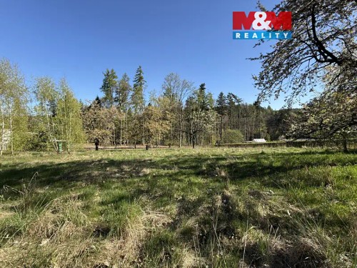 Prodej stavebního pozemku 1956 m²