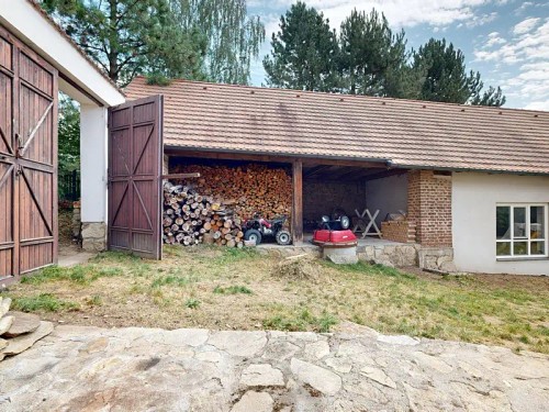 Prodej domu 197 m², pozemek 2695 m²