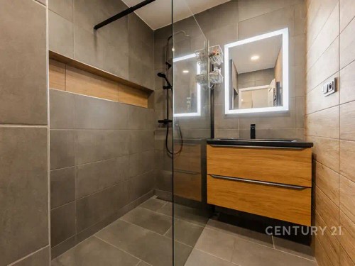 Prodej domu 203 m², pozemek 764 m²