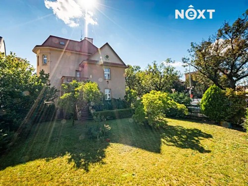 Prodej vily 350 m², pozemek 1115 m²