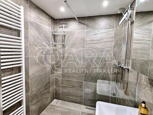 Prodej bytu 4+1 92 m²