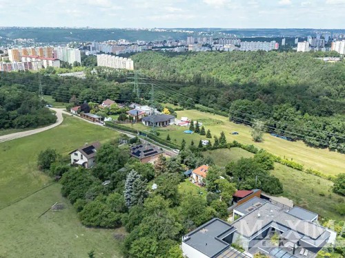 Prodej stavebního pozemku 890 m²