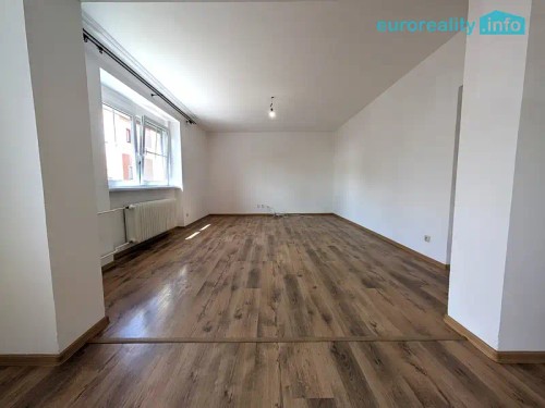 Prodej domu 240 m², pozemek 1087 m²