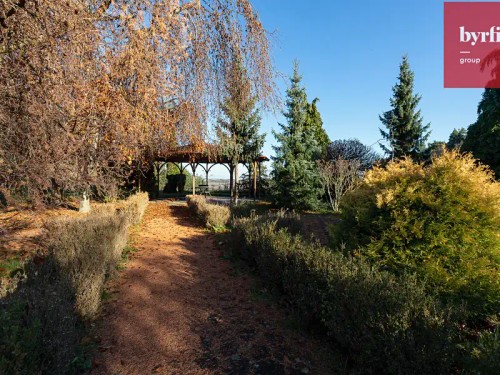 Prodej chaty 820 m², pozemek 356 m²