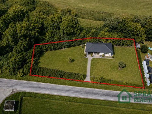 Prodej stavebního pozemku 1840 m²