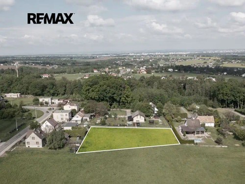 Prodej stavebního pozemku 2600 m²
