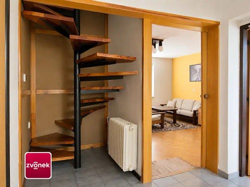Prodej domu 387 m², pozemek 622 m²