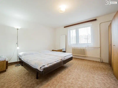 Prodej domu 200 m², pozemek 911 m²