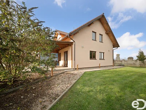 Prodej domu 202 m², pozemek 3752 m²